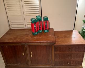 Vintage lane cedar chest