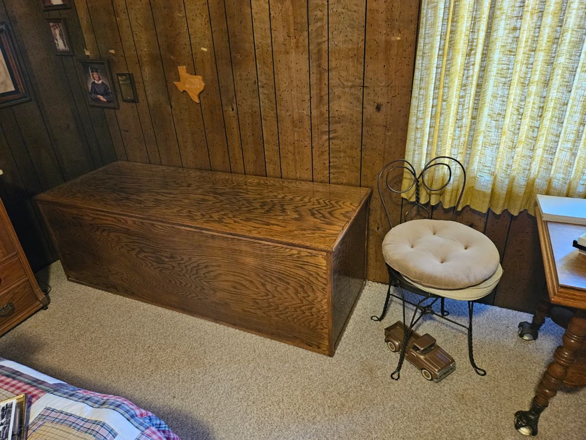 ESTATE AUCTION in Roscoe, TX starts on 12/9/2023