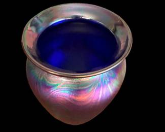 Signed Pulled Feather Iridescent Art Glass Vase