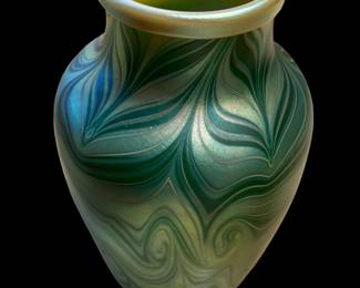 ORIENT & FLUME Pulled Feather Art Glass Vase