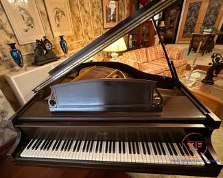 1930's HOWARD Baby Grand Piano by HOUSE OF BALDWIN