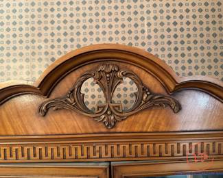 Vintage BERNHARDT Carved Wood Dining Room Table Set