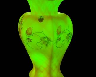 FENTON Limited Edition Bill Fenton Memorial "Adoration Rose" Burmese Glass Vase 