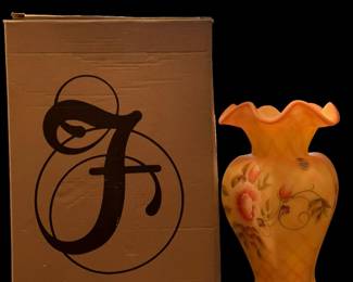 FENTON Limited Edition Bill Fenton Memorial "Adoration Rose" Burmese Glass Vase 