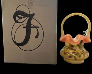 FENTON Limited Edition Song Sparrow Burmese Vase