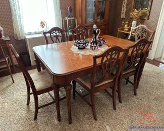 Vintage BERNHARDT Carved Wood Dining Room Table Set