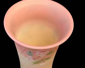 FENTON Burmese Hand Painted Connoisseur Collection 2002 Limited Edition (936/2500) Hummingbird Vase