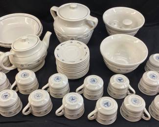 LONGABERGER POTTERY DISH SET