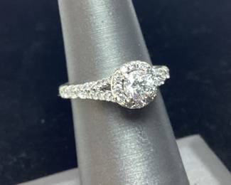 14KT GOLD & DIAMOND RING, 4.4g, SIZE 6.5 est. CENTER .4ct