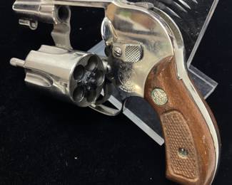 1952 SMITH & WESSON MODEL 49 .38cal SNUB NOSE REVOLVER,