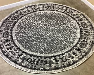 ROUND AREA RUG, 6’ DIAMETER