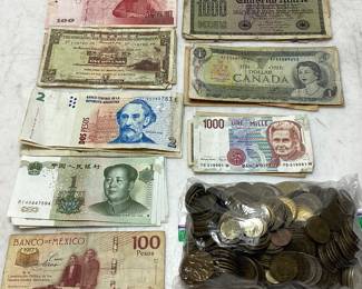  ASSORTED FOREIGN PAPER MONEY & COINS, MEXICO, CANADA, JAPAN, ARGENTINA,