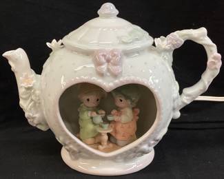 1992 ENESCO PRECIOUS MOMENTS