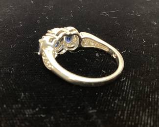14KT GOLD & BLUE SAPPHIRE RING, 4.1g, SIZE 8.5