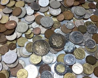 LARGE GROUP OF FOREIGN COINS, PAPER CURR