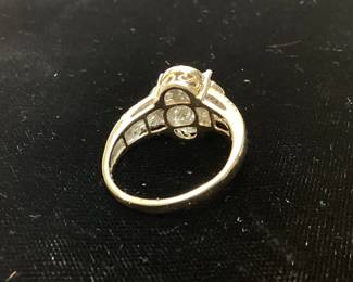 10kt GOLD DIAMOND CLUSTER RING, 5.2g, SIZE 10