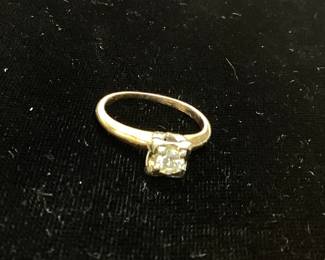 14KT GOLD SOLITAIRE DIAMOND RING, 2.8g, SIZE 7 est. .3ct CENTER, 