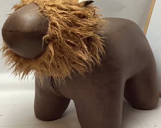 JOSHUA STEINBERG CLASSIC SAFARI OTTOMAN LION NEW