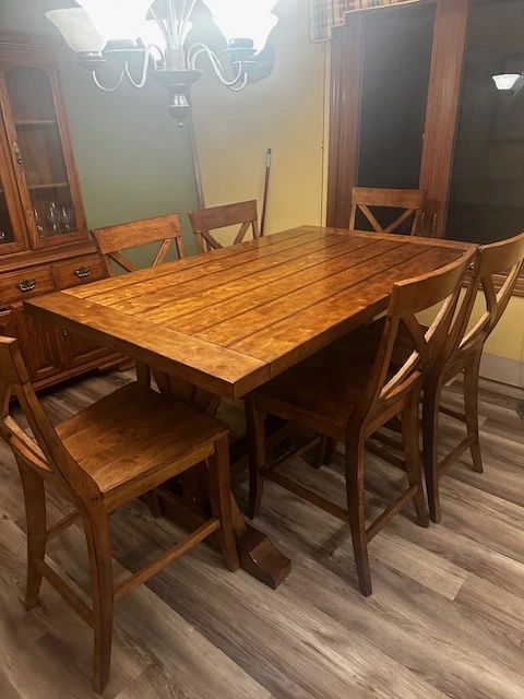 DINING ROOM TABLE PUB HEIGHT 6 CHAIRS II