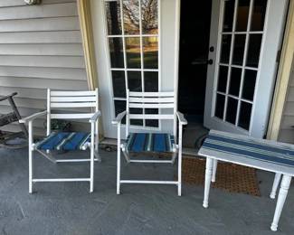 FOLDABLE WOOD LAWN CHAIRS AND TABLE