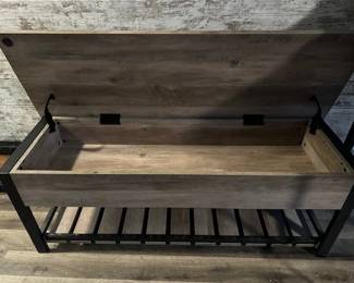 STORAGE BENCH OPEN