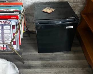 CRITERION MINI FRIDGE