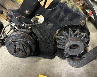 CHRYSLER ALTENATOR COMPRESSOR WITH BRACKET ASSEMBLY