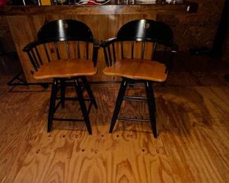BAR STOOLS BARREL STYLE
