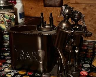 METAL WINE HOLDER DECOR