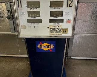 BENNETT GAS PUMP FRONT