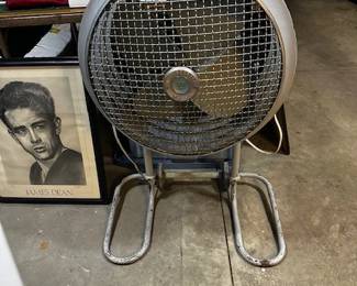 WESTINGHOUSE MOBILAIRE STANDING FLOOR FAN