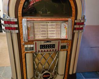 Antique Apparatus Bubbler Juke Box. Plays Records. Bubbler works. 
