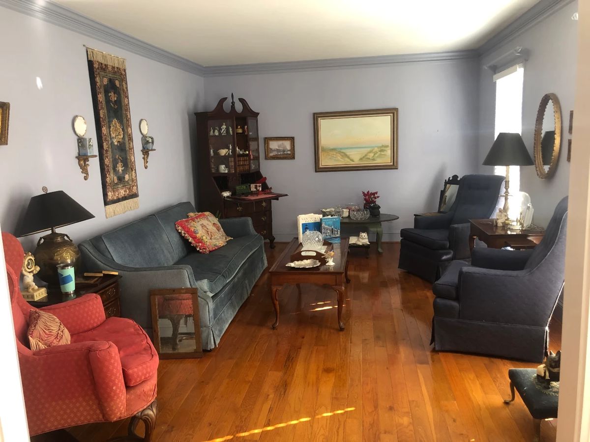 BEE'S KNEES IS IN DUNWOODY! in Atlanta, GA starts on 12/15/2023