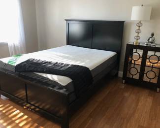Queen Bed w/ Mattress and Boxspring, Lamp, Mirrored Chest