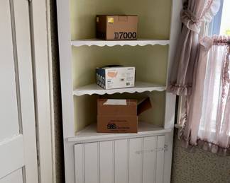 CORNER CABINET