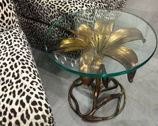 vintage lily table