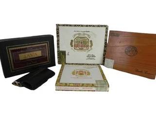 Box 1, 4 Cigar Boxes, 1 Cigar Holder, Vintage, Churchill La Floridita, A Arturo Fuente, Habana, Macanudo