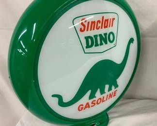 CLOSE UP VIEW CONTEMPORARY PUMP GLOBE