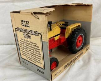 END VIEW CASE TRACTOR