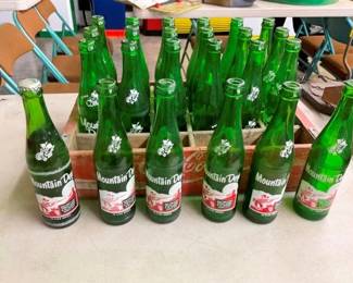 CLOSEUP BOTTLE W/ WILLIE