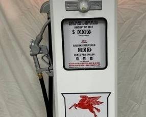 SIDE 2 MOBILGAS GAS PUMP W/PEGASUS