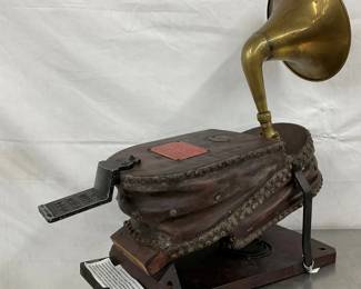 SIDE VIEW ANTIQUE AIR PUMP