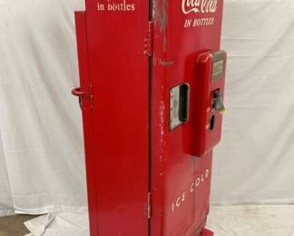 EMB. COCA COLA CAVALIER DRINK BOX