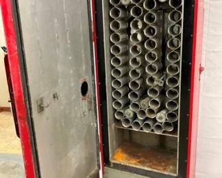 INSIDE COKE CAVALIER BOX