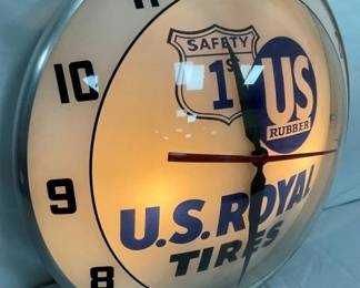 CLOSEUP VIEW NICE US ROYAL CLOCK