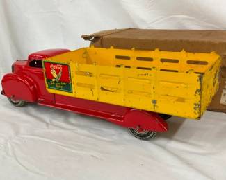 BACK VIEW DELIVERY BED