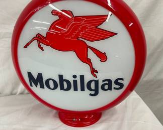 CLOSE UP VIEW CONTEMPORARY PUMP GLOBE