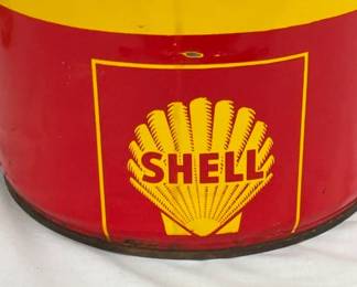 CLOSE UP VIEW W/CLAM SHELL