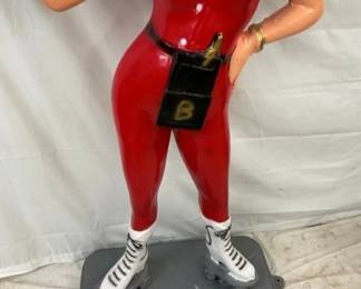 CLOSEUP VIEW BASE BETTY