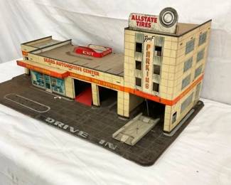 CLOSE UP VIEW MARX TIN STATION